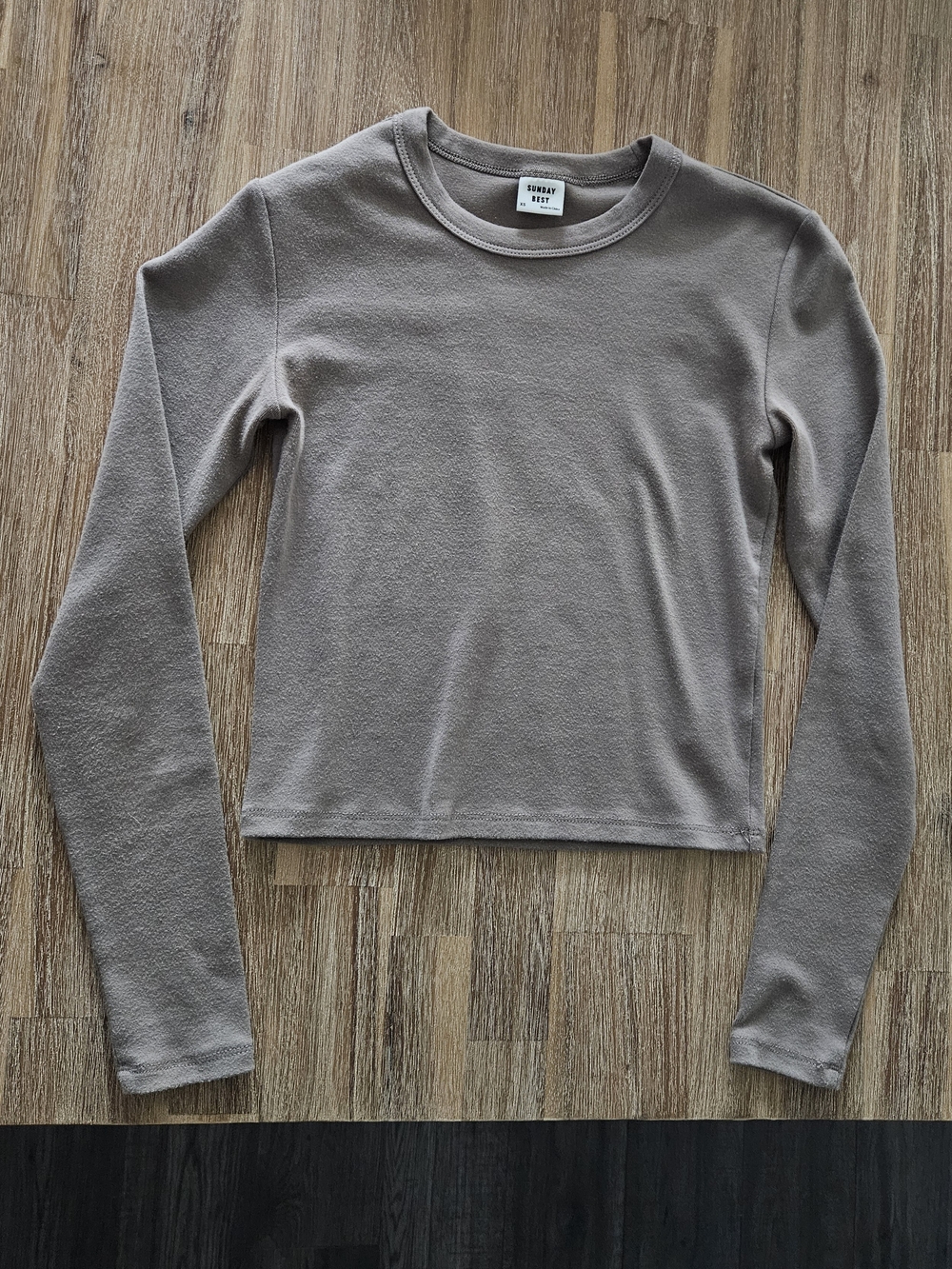 Aritzia Long Sleeve Crewneck Top - Taupe by Sunday Best